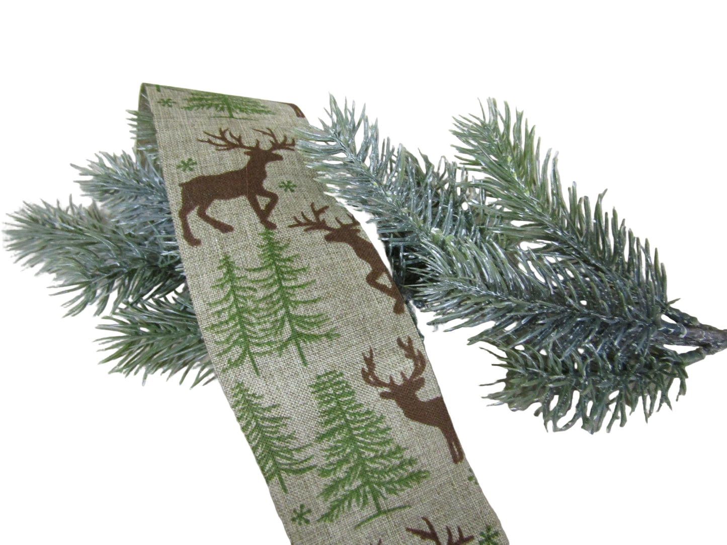 Panglica decorativa maro cu cerbi si brazi 6,5 cm x 2m